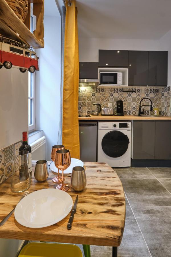 Place Carnot - Studio Tout Equipe Avec Jacuzzi Proche Toutes Commodites Carcassonne Exterior photo