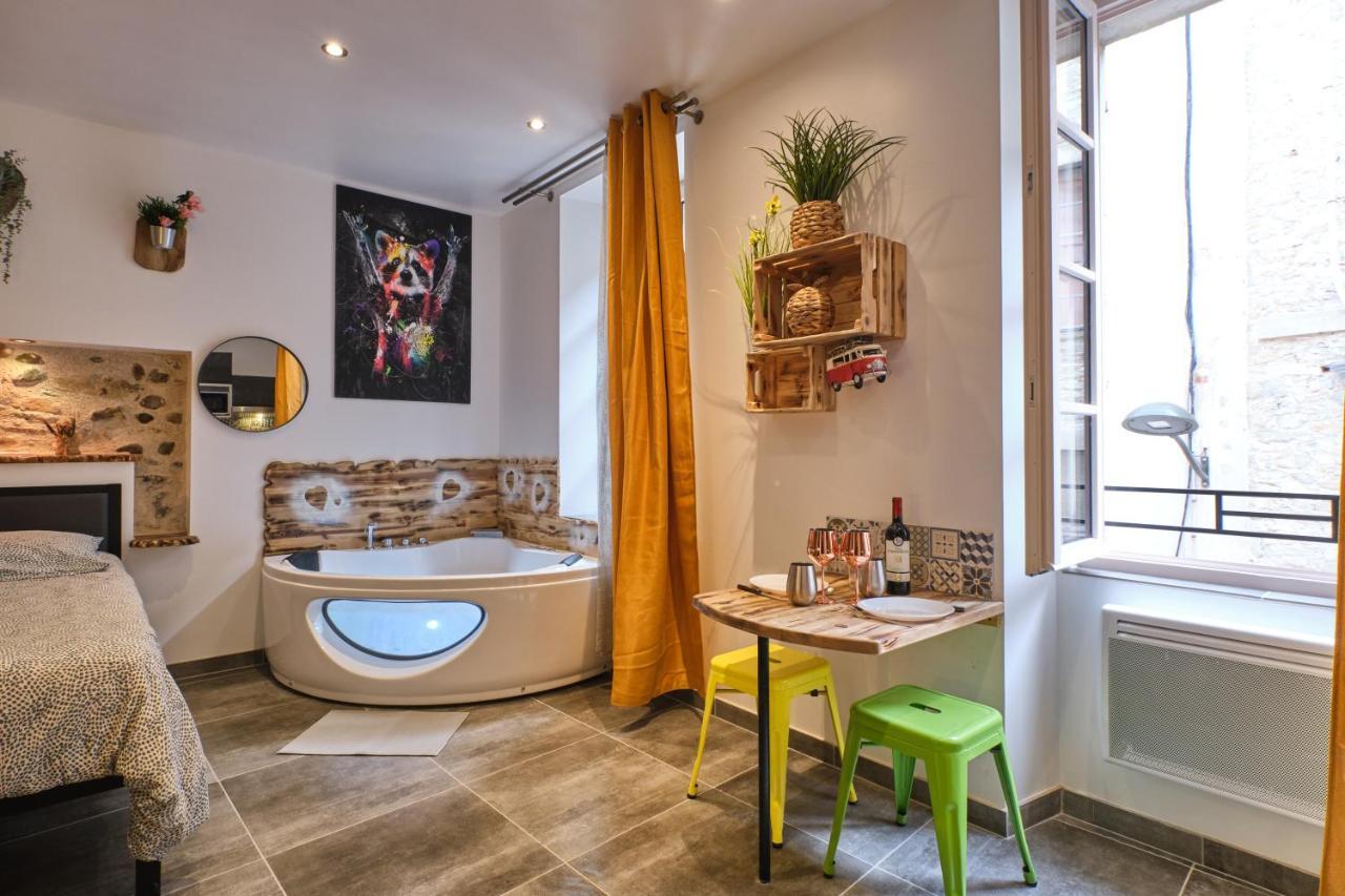 Place Carnot - Studio Tout Equipe Avec Jacuzzi Proche Toutes Commodites Carcassonne Exterior photo