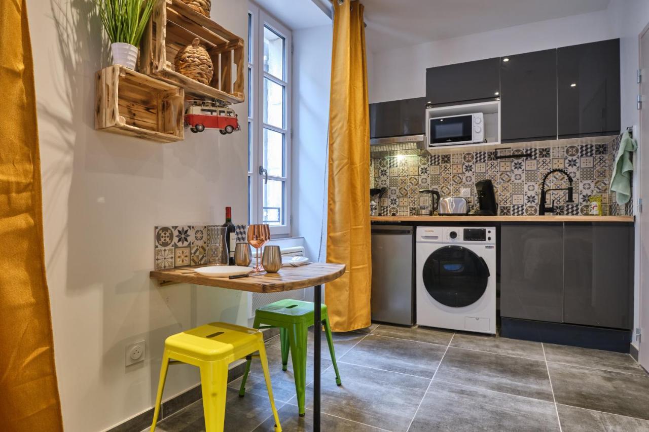 Place Carnot - Studio Tout Equipe Avec Jacuzzi Proche Toutes Commodites Carcassonne Exterior photo