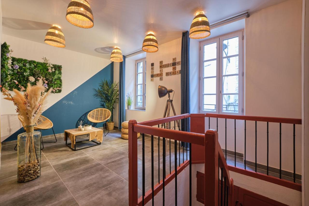 Place Carnot - Studio Tout Equipe Avec Jacuzzi Proche Toutes Commodites Carcassonne Exterior photo